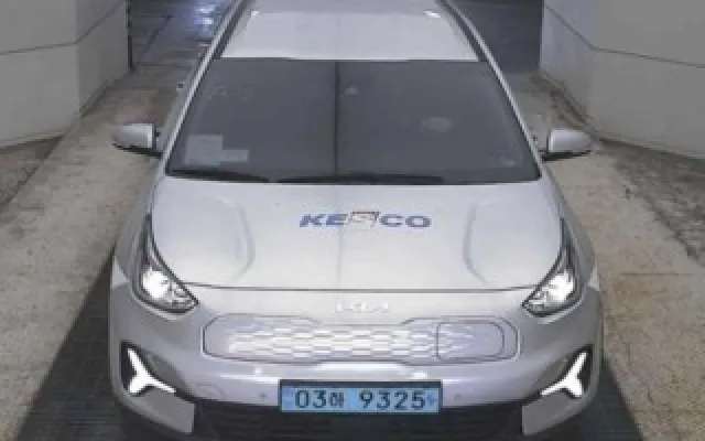 렉스턴스포츠칸 중고차 니로 플러스 EV 에어 매물 사진 20 - 2022/07 63,630km