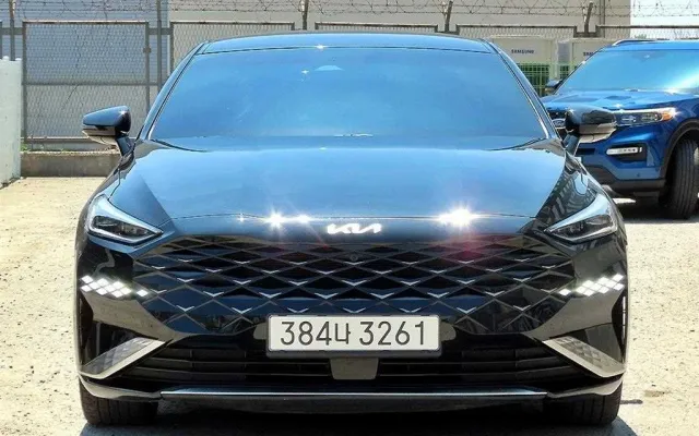 렉스턴스포츠칸 중고차 K8 2.5 2WD 매물 사진 3 - 2022/07 64,412km